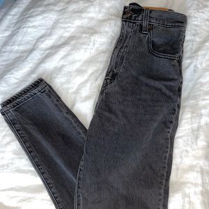 Levi’s Premium HIGH LOOSE TAPER FIT WOMEN'S PANTS, Size 24